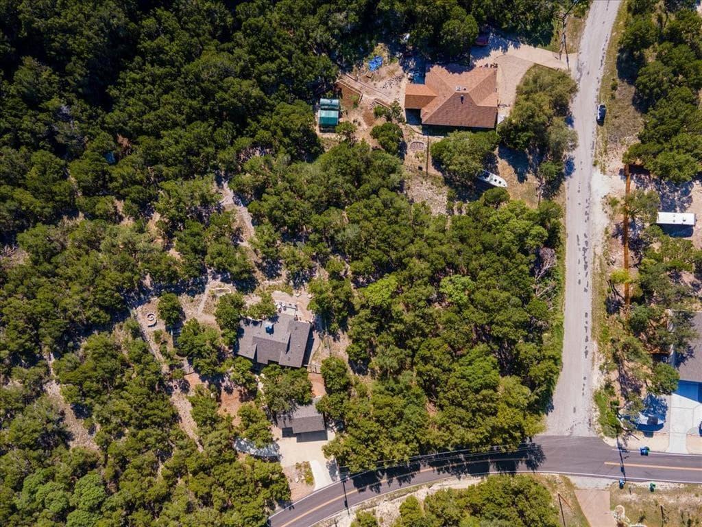 20705  Northland Dr photo 3