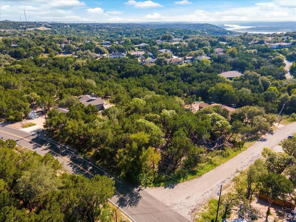 20705  Northland Dr photo 4