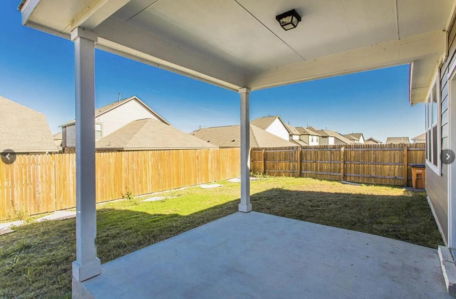7516  Saginaw Dr photo 2