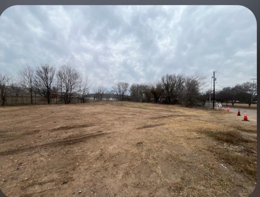 1201  Emile St photo 5