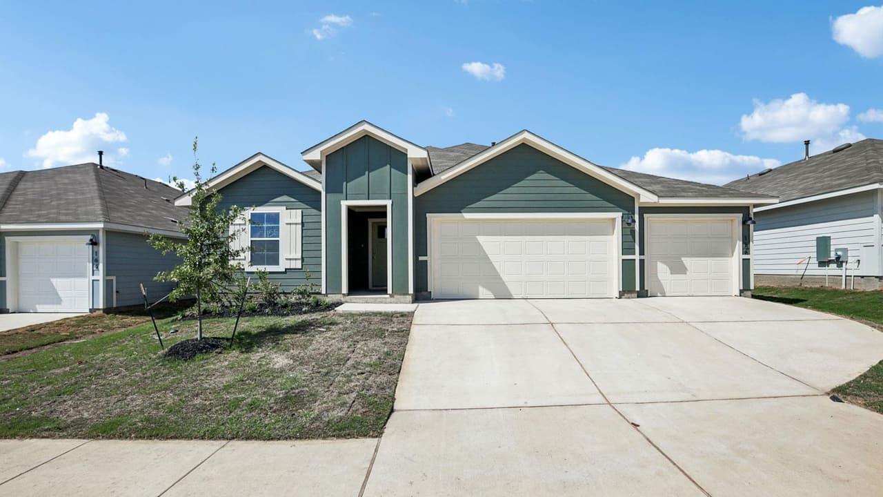 156  Gilmer Ln