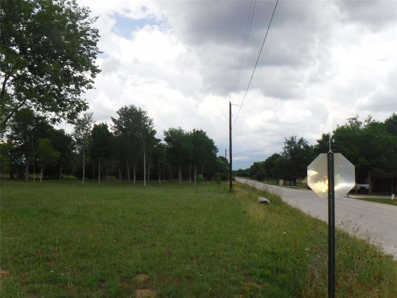 104 W Riverside Dr photo 6