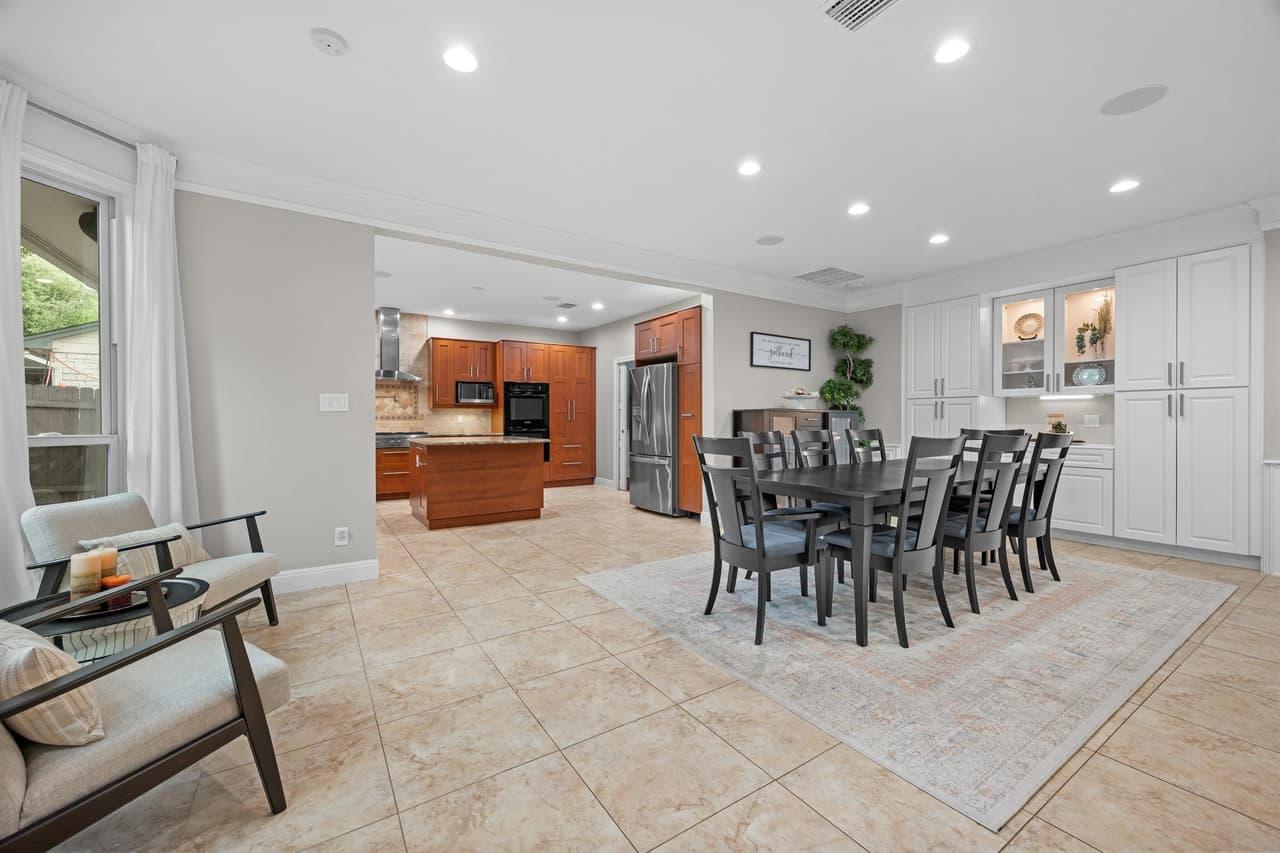 10405  Lockerbie Dr photo 5