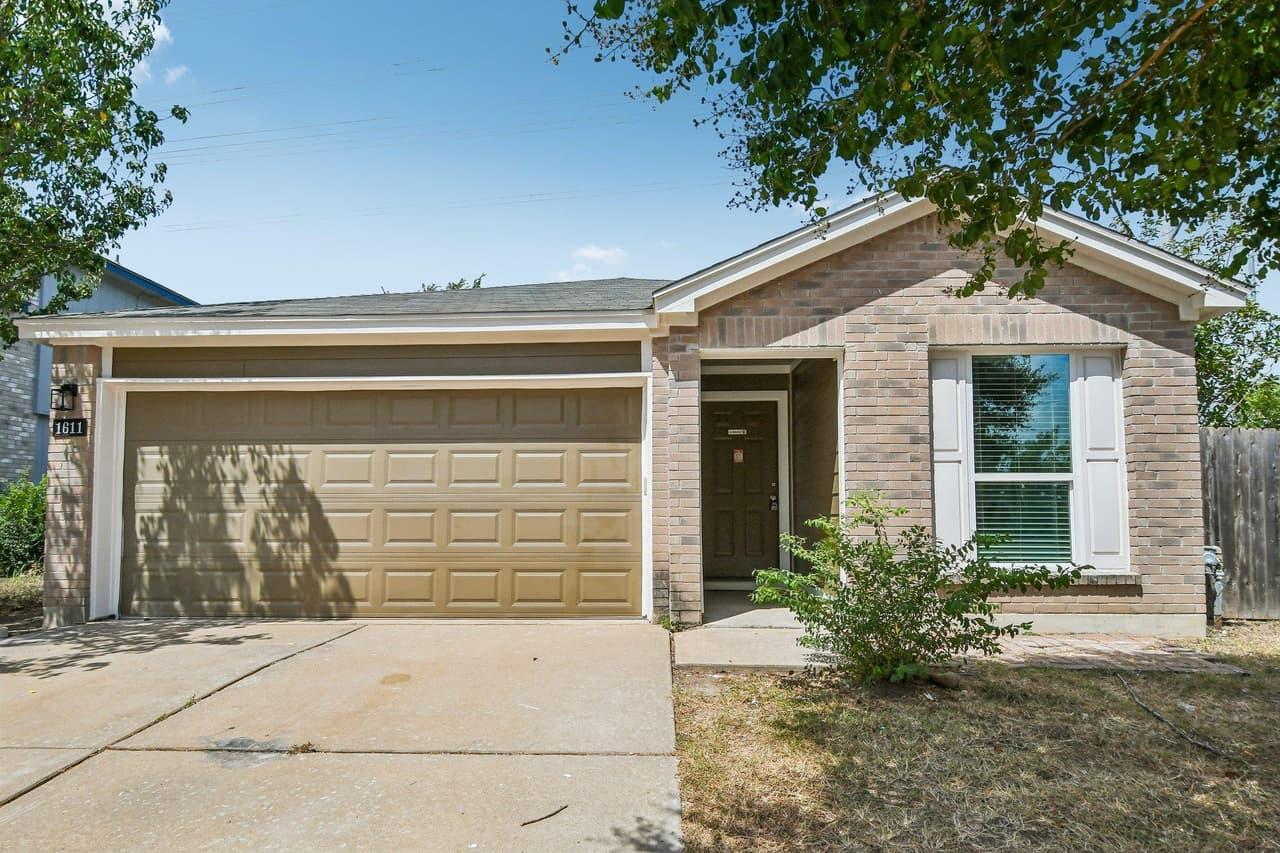 1611  Lantern Light Dr photo 5