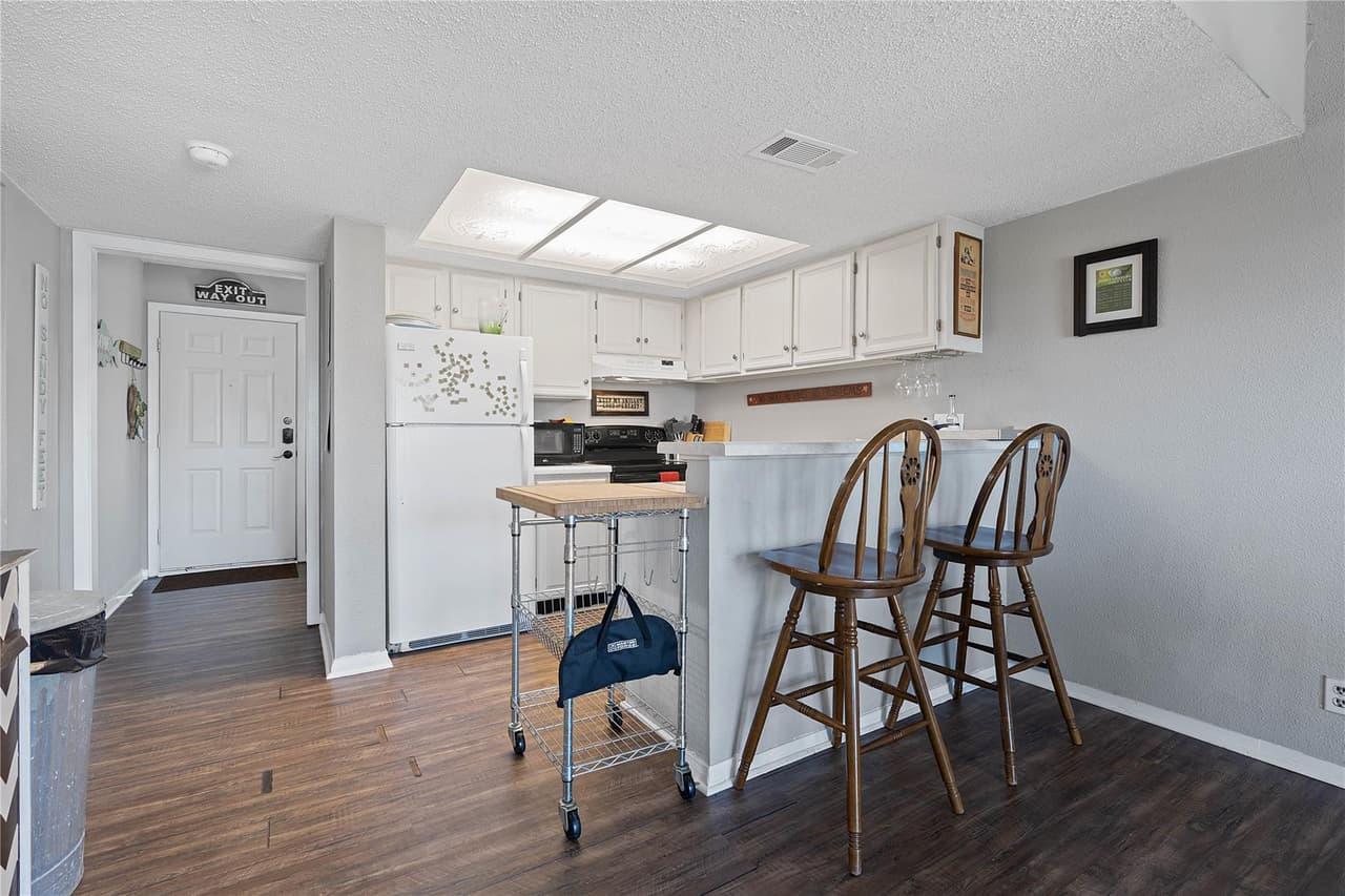 111  Comanche Pt photo 5