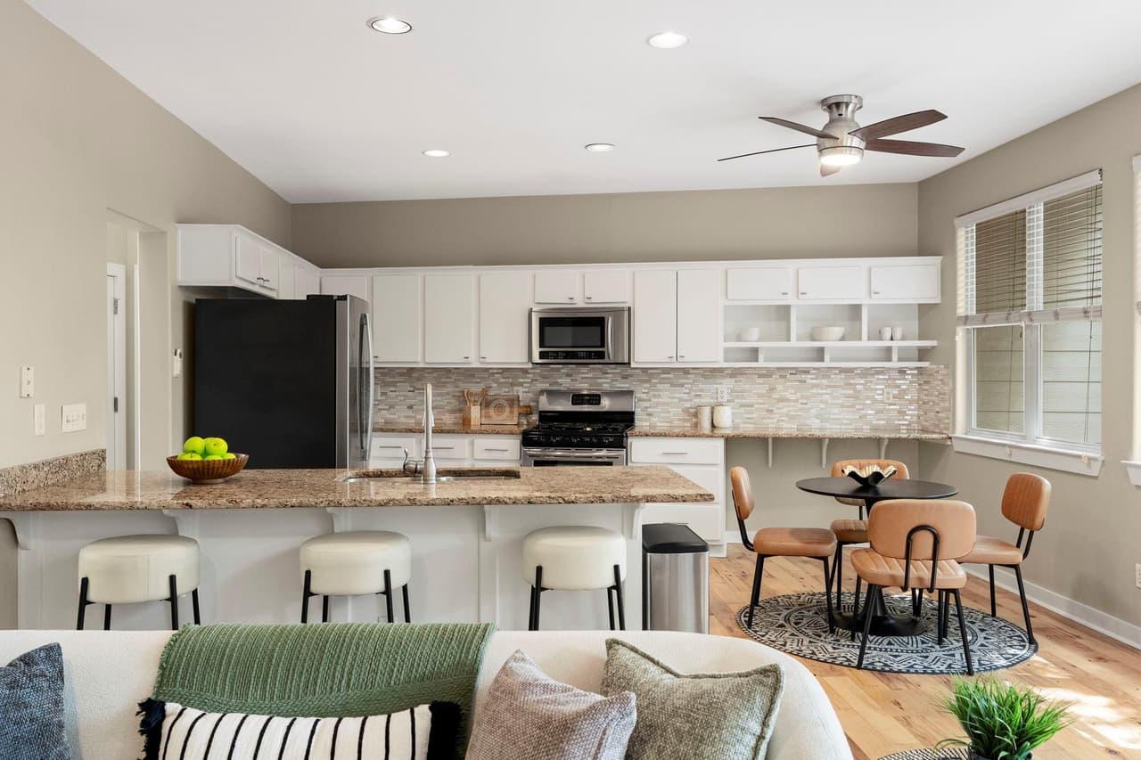 2114  Goodrich Ave  #7 photo 3