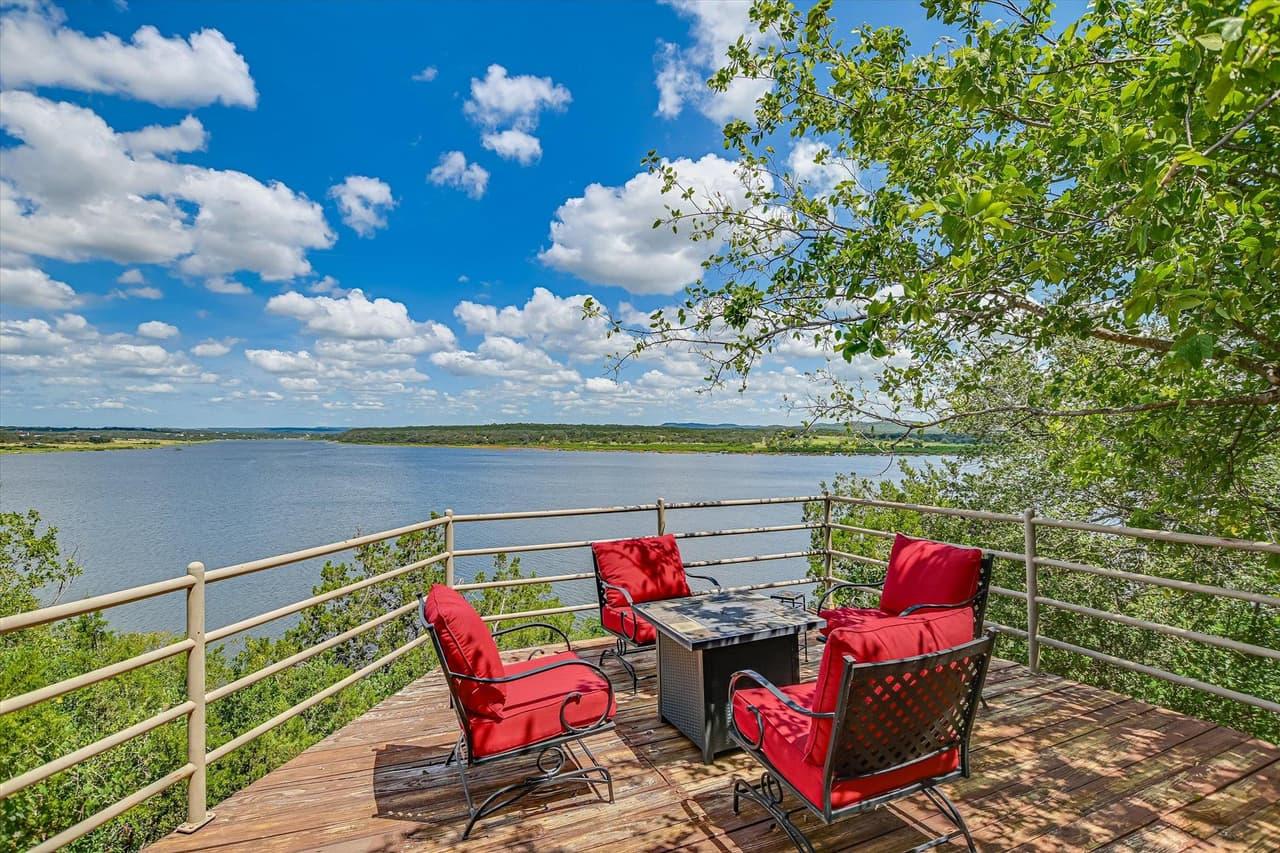 102  Center Cove I None