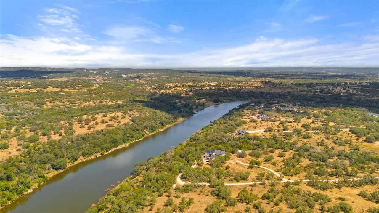 10  Pedernales Canyon Trl
