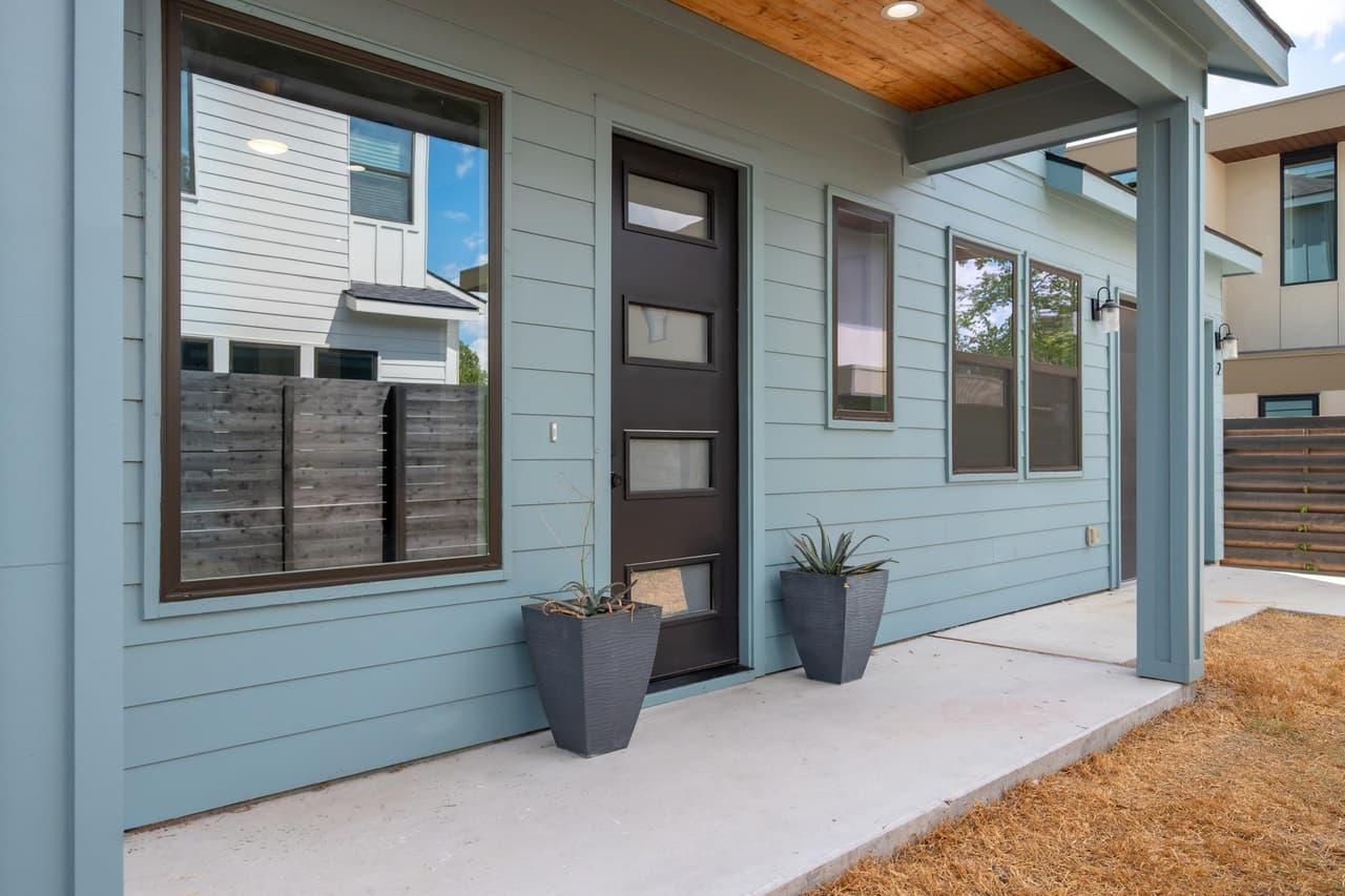 2907  Kuhlman Ave  #2 photo 2