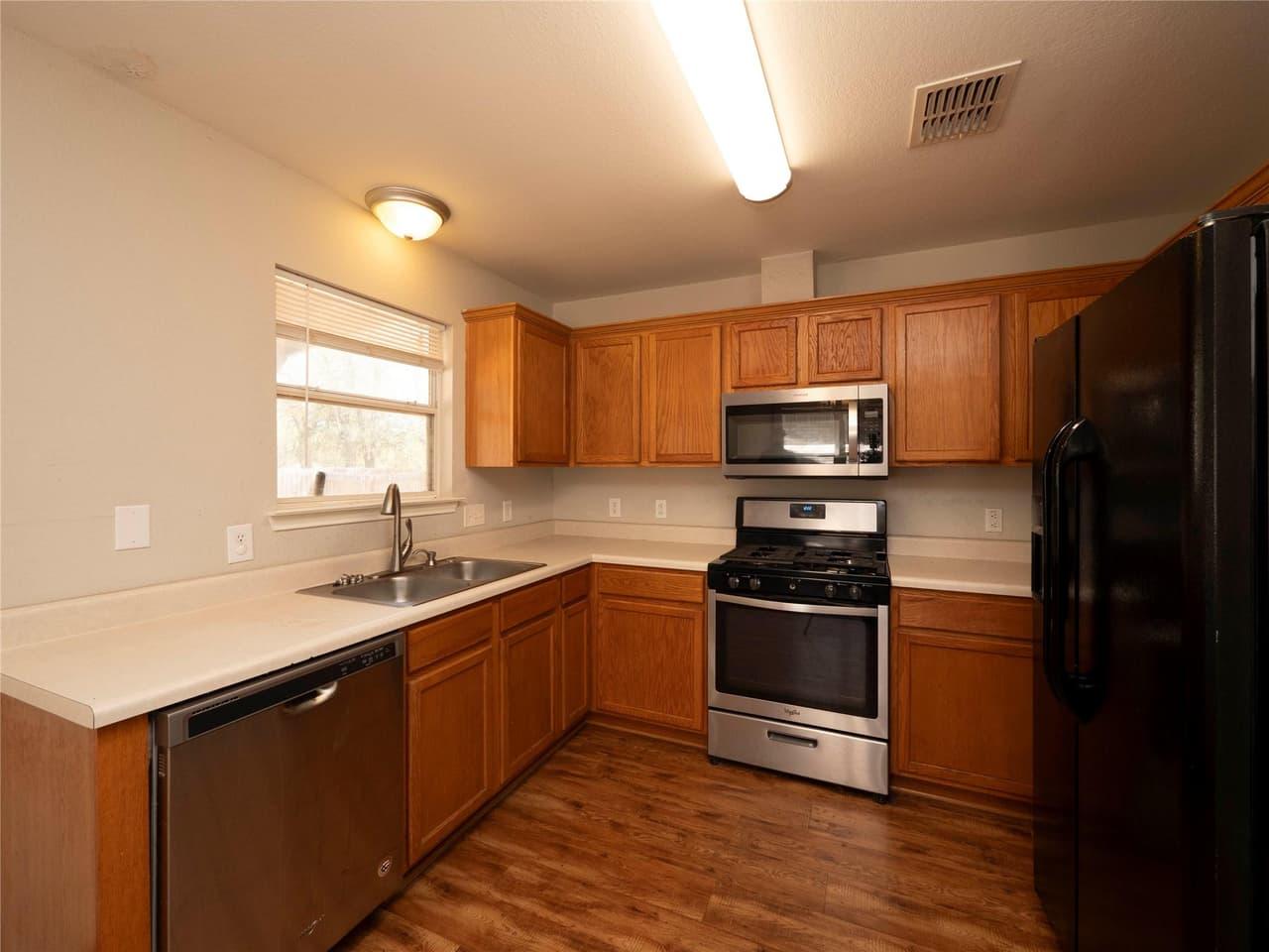 14510  Rumfeldt St photo 4