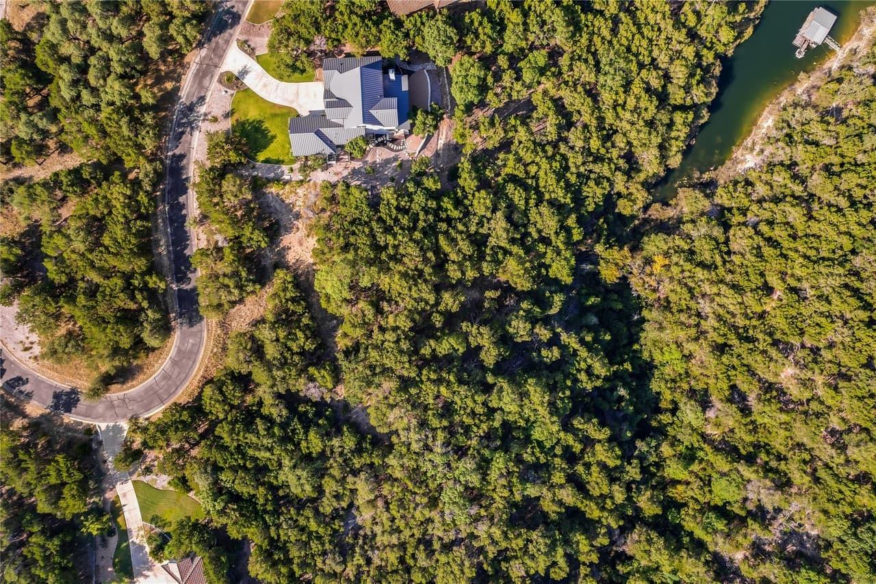 7306  Admirals Park Dr photo 3