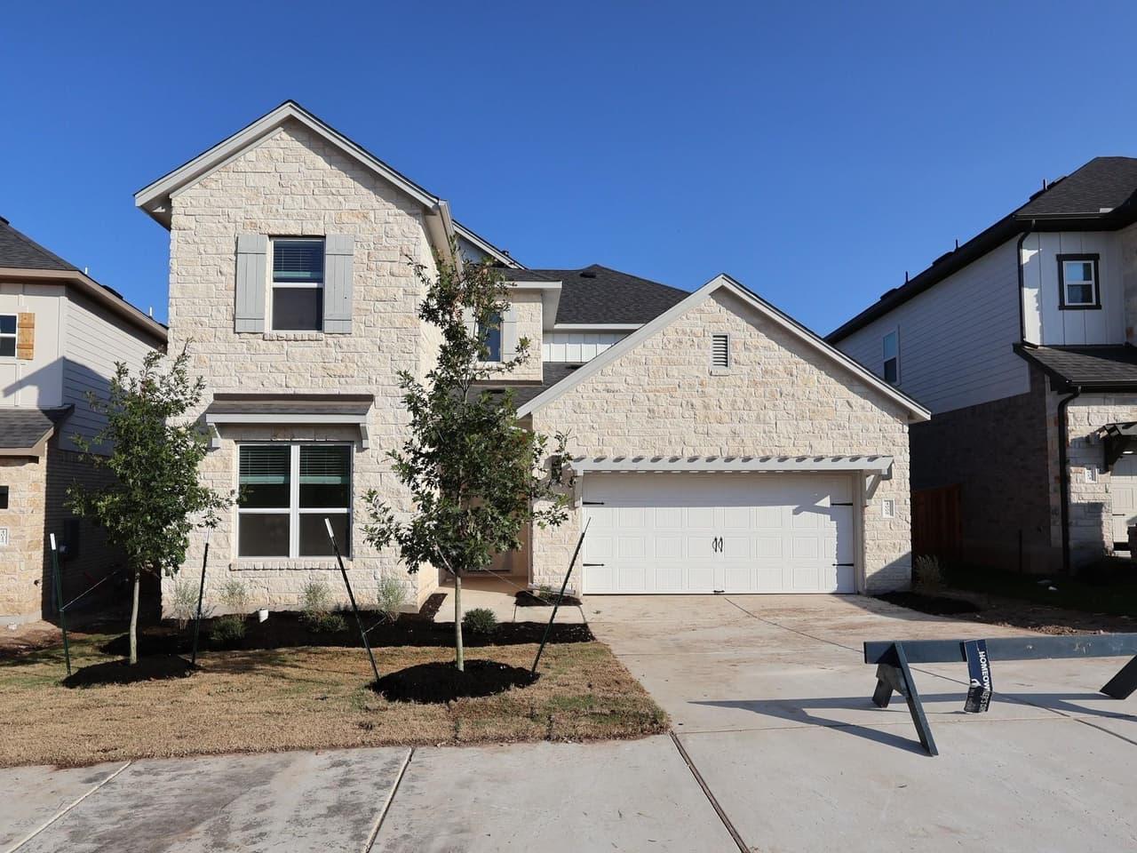 4008  Fulton Dr