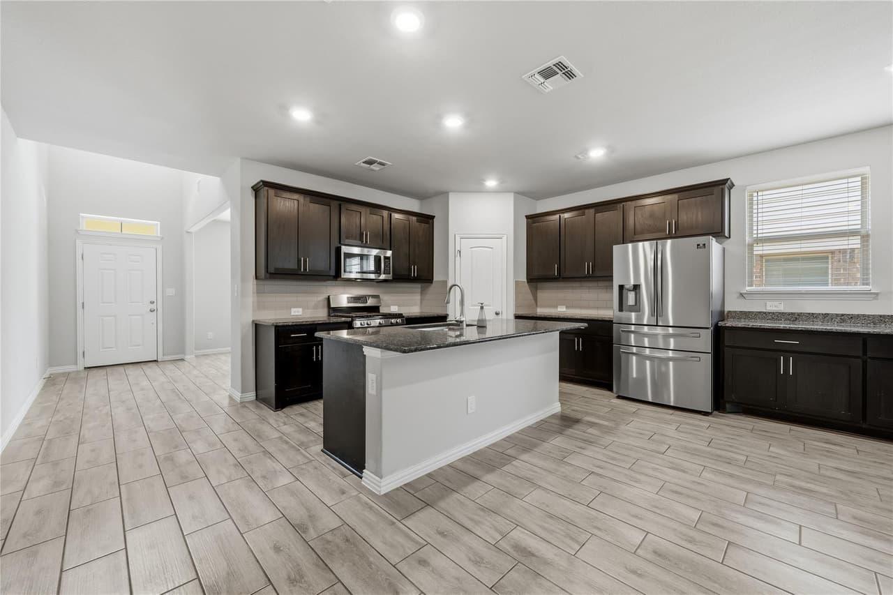 141  Sangaree Dr photo 6