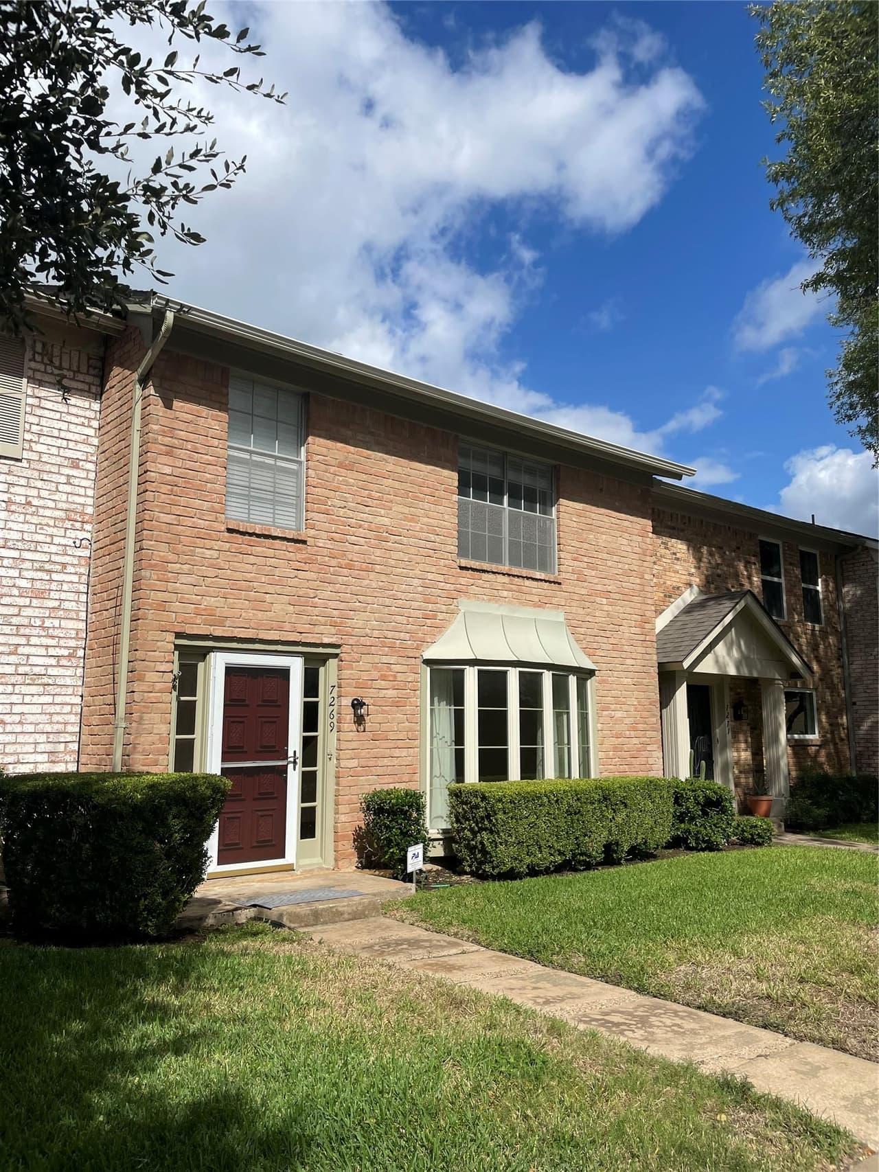 7269  Creekside Dr