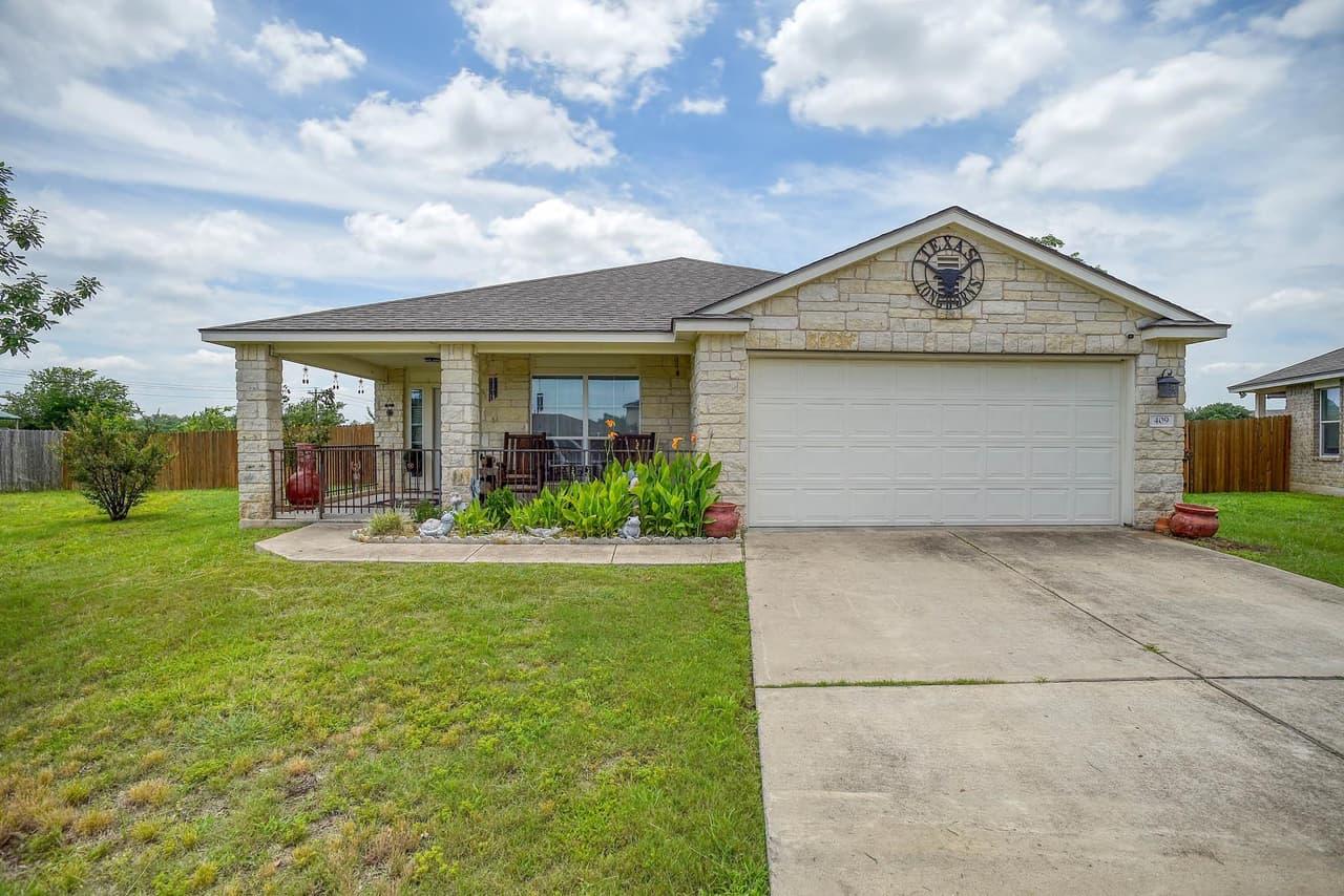 409  S. Hunting Lodge Ln photo 2