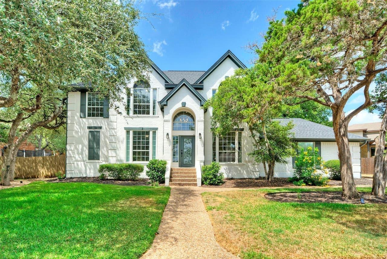3002  Barton Point Cir