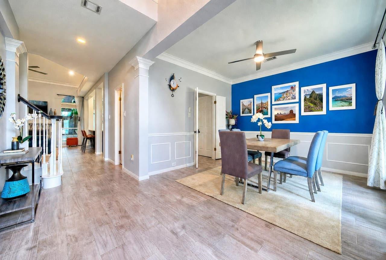 3002  Barton Point Cir photo 5