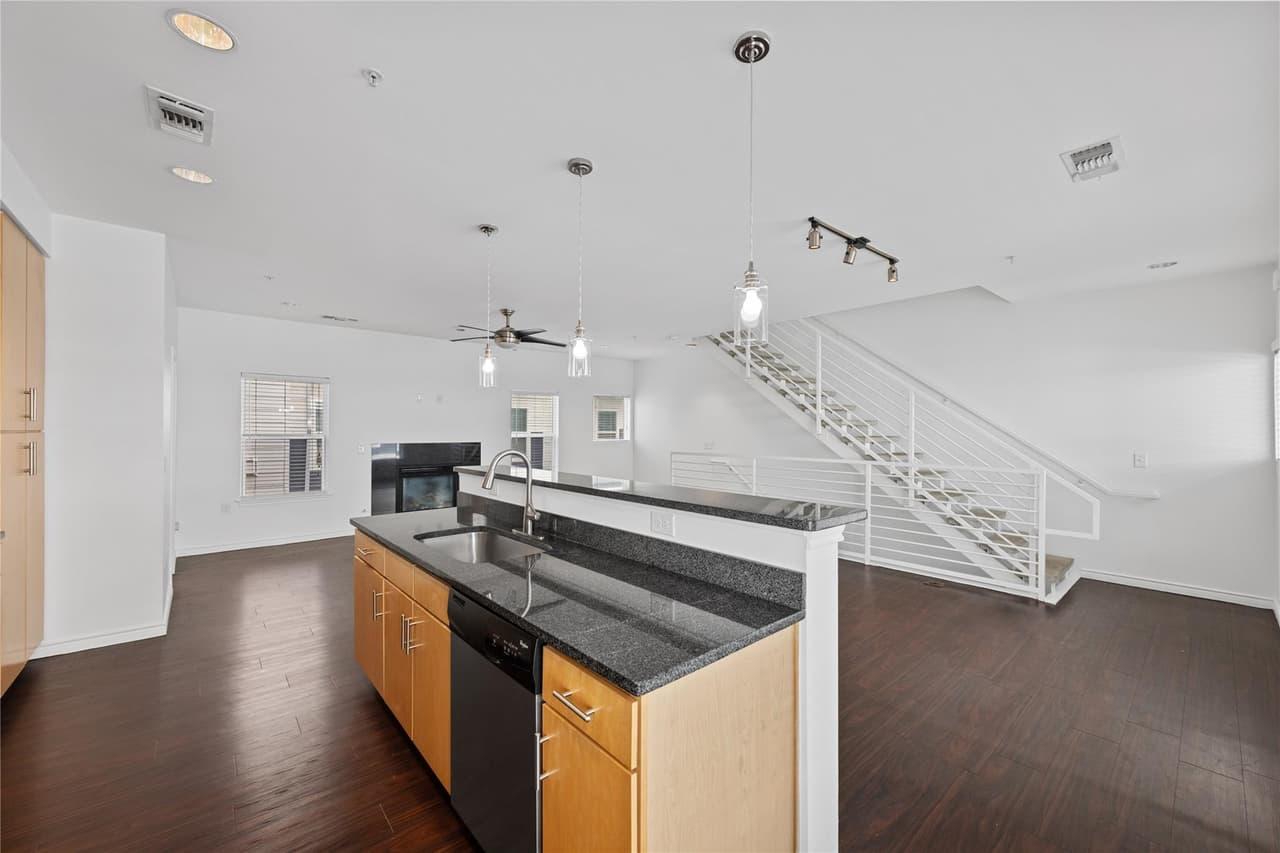 2606  Wilson St  #1104 photo 6