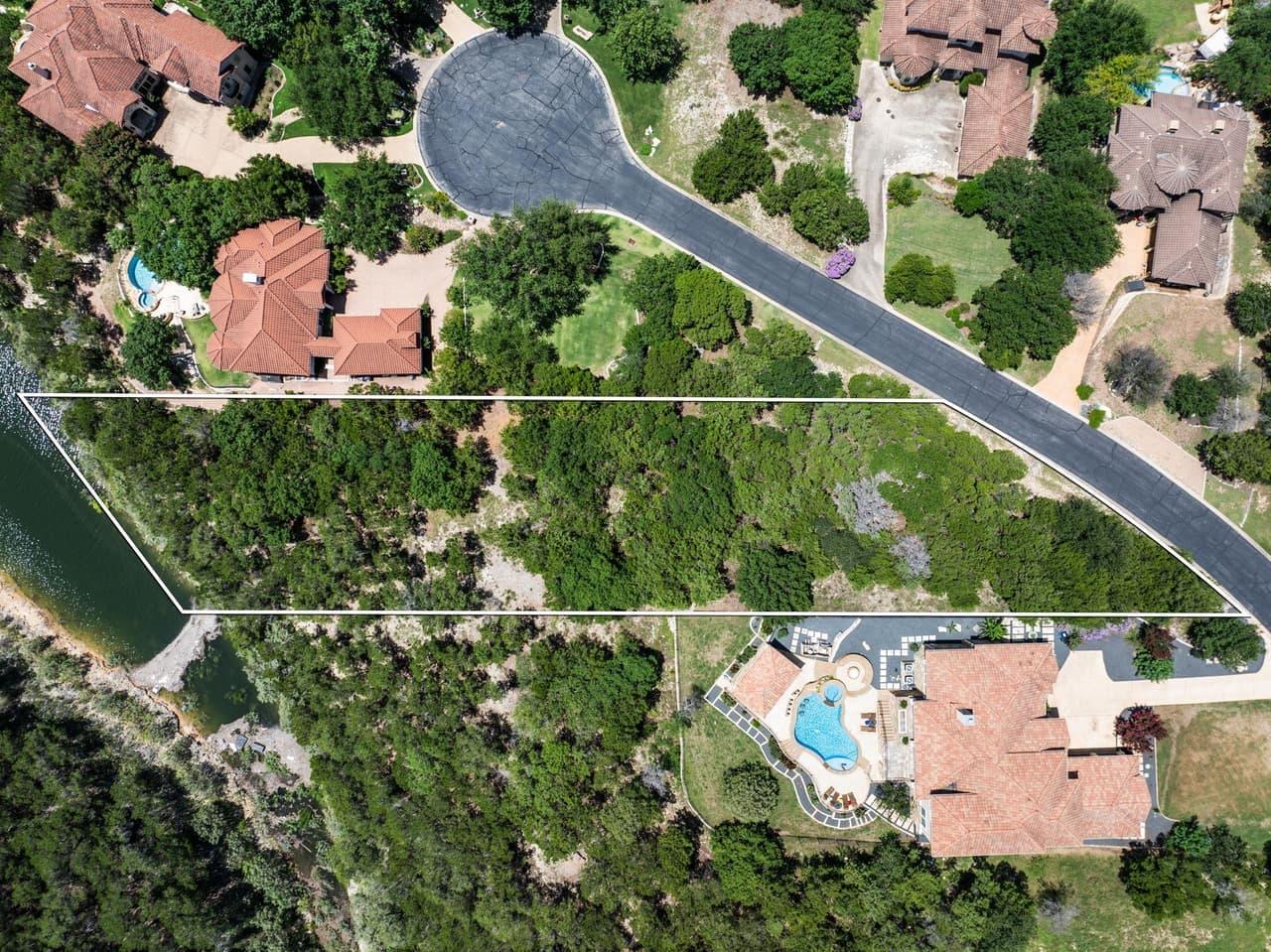 18505  Monet Pointe Dr photo 3