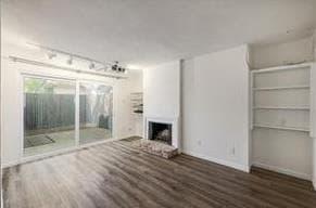 6910  Hart Ln  #605 photo 2