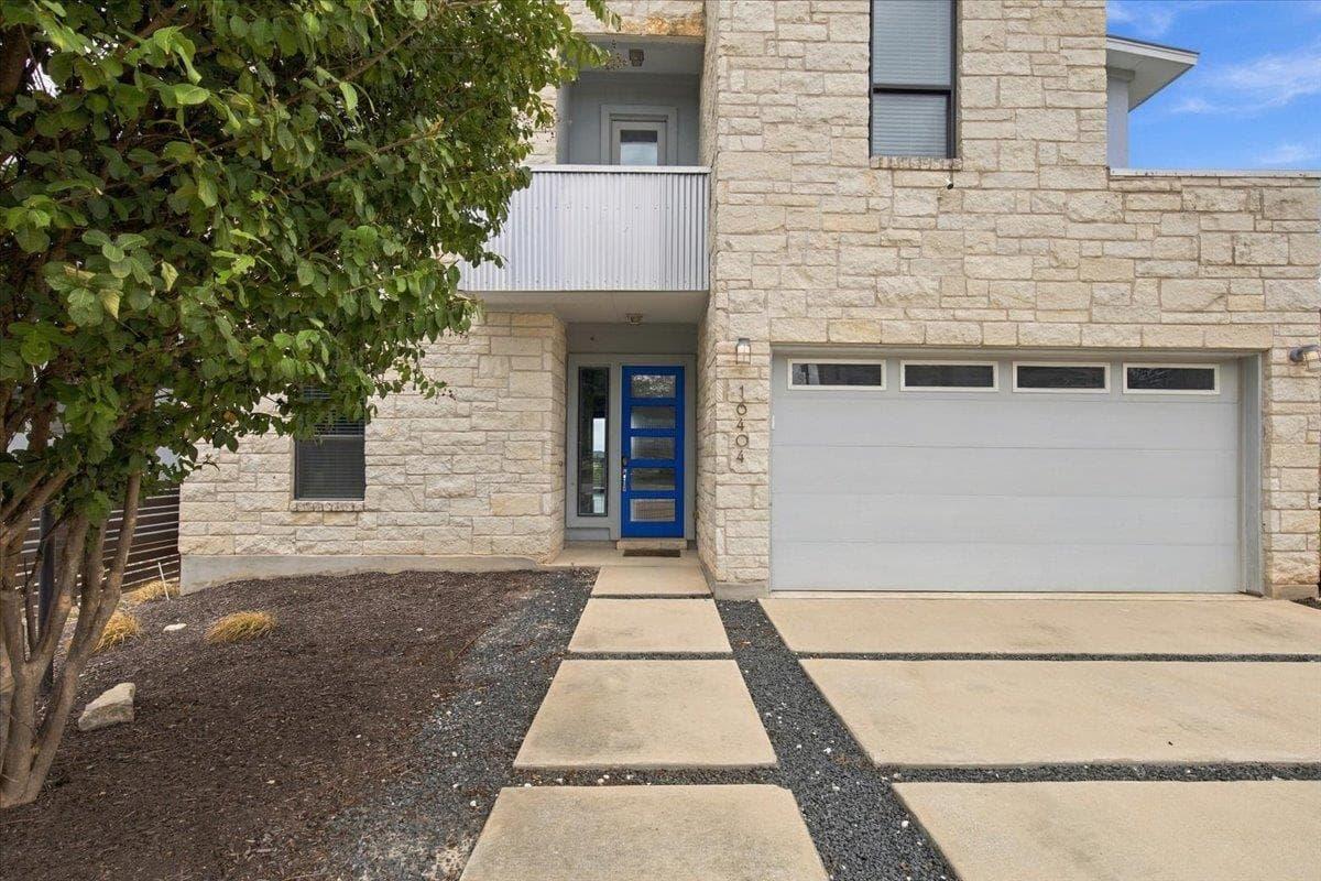16404  Sydney Carol Ln photo 3