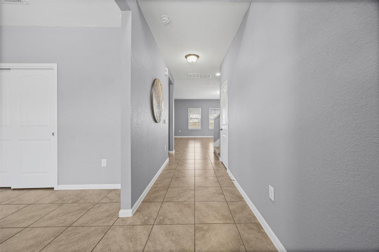 2214  Bettylou Ln photo 5