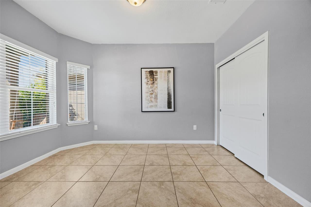 2214  Bettylou Ln photo 6