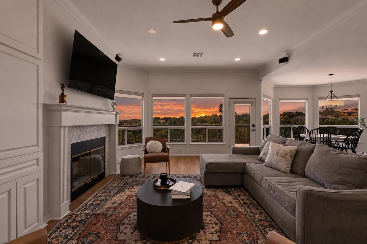 18113  Travis Dr photo 6