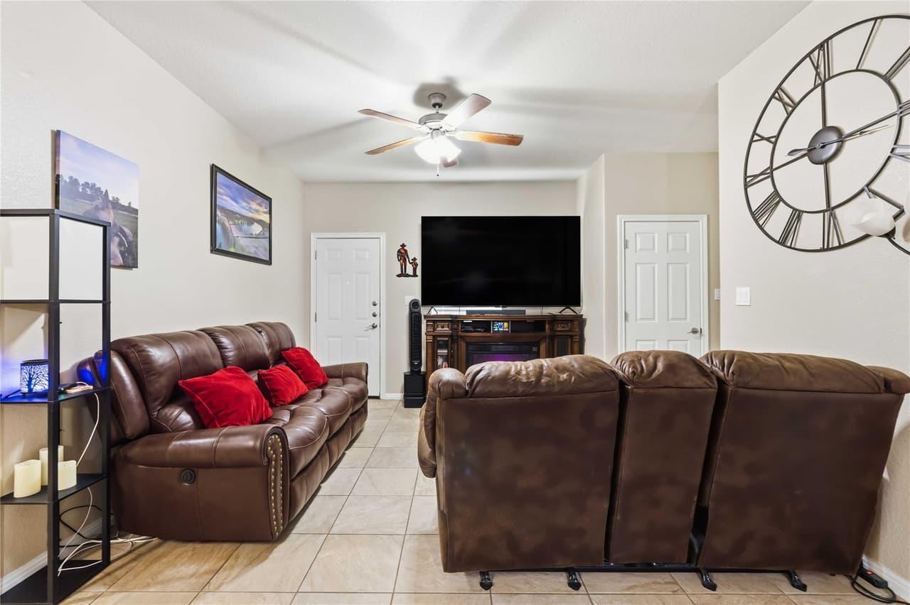 404  Carl Shipp Dr photo 4