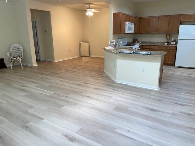 317  Essex Ln photo 2