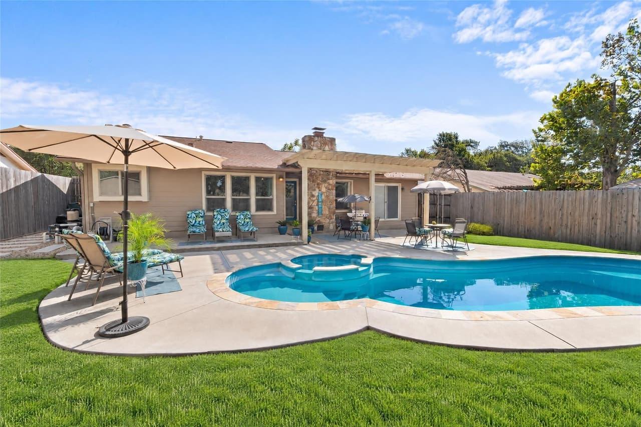 11210  Henge Dr photo 2