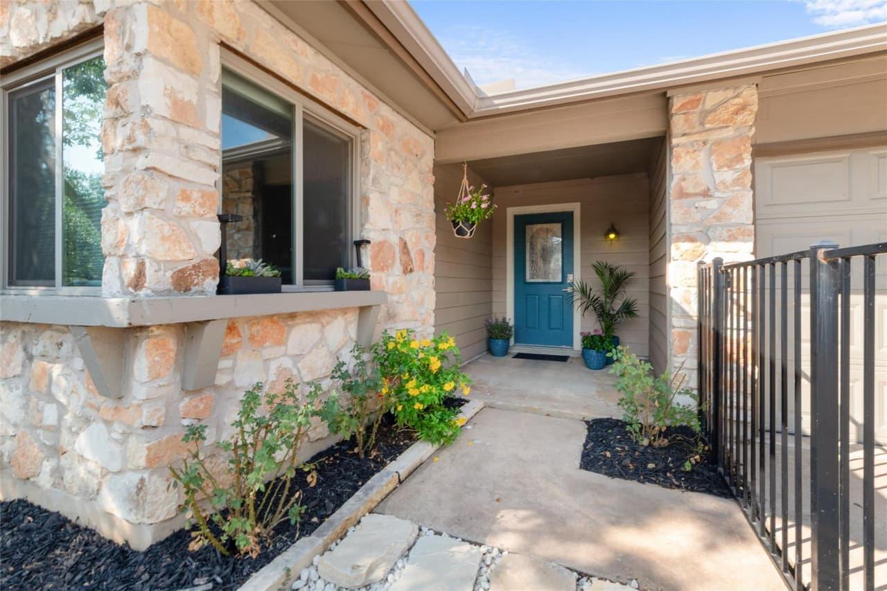 11210  Henge Dr photo 4