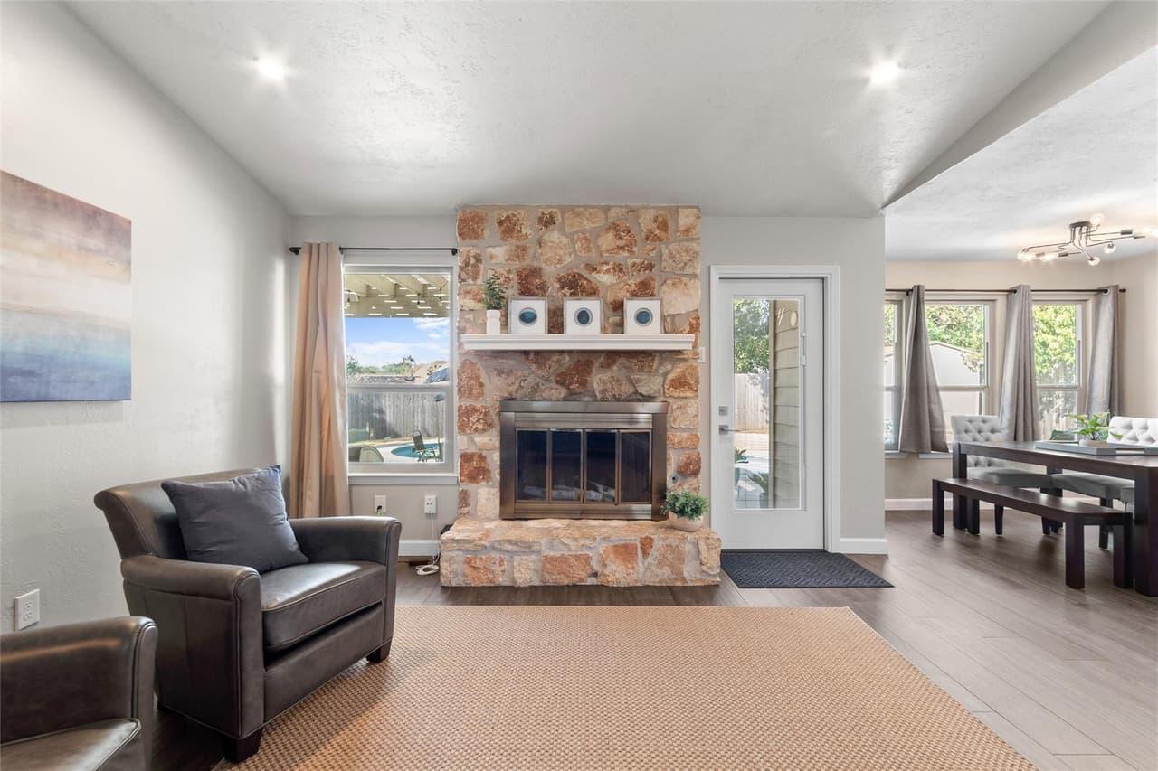 11210  Henge Dr photo 6