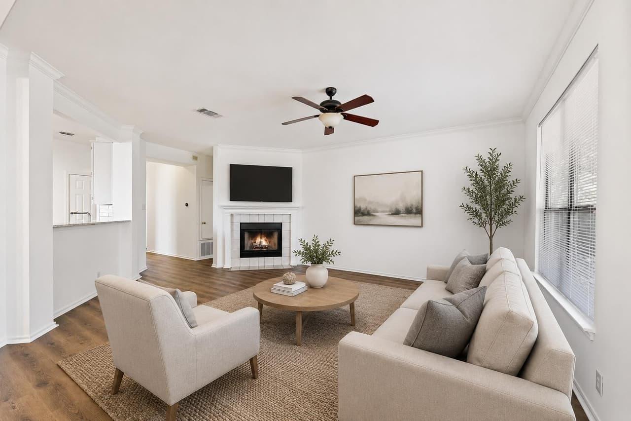 1605  Azalea Dr photo 3