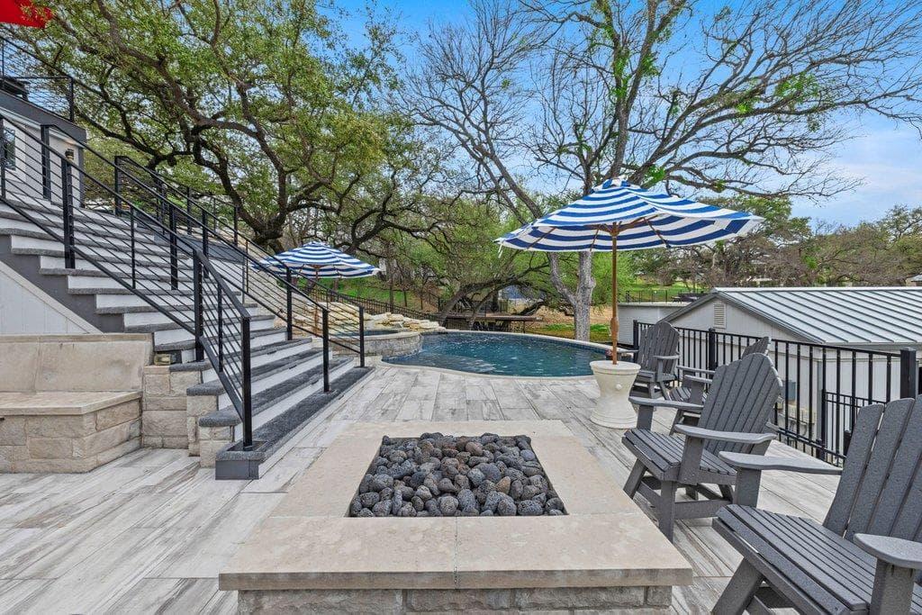 205  Beaver Cir photo 6