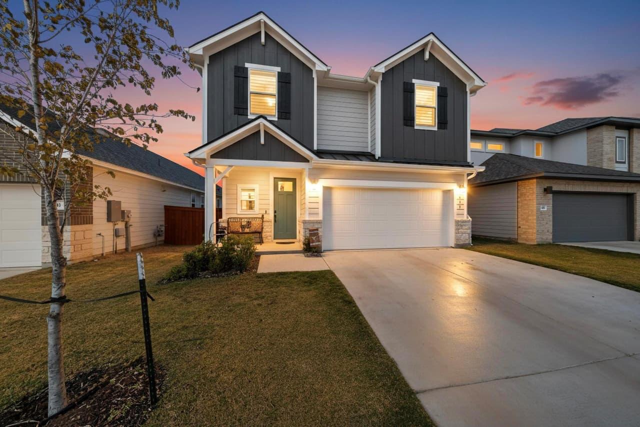 473  Bauer Loop