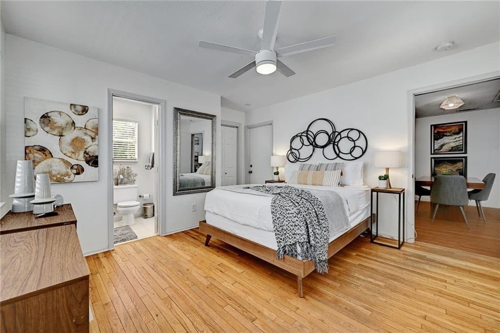2107  Chicon St photo 6