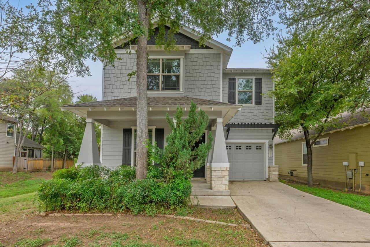 2501  Amur Dr