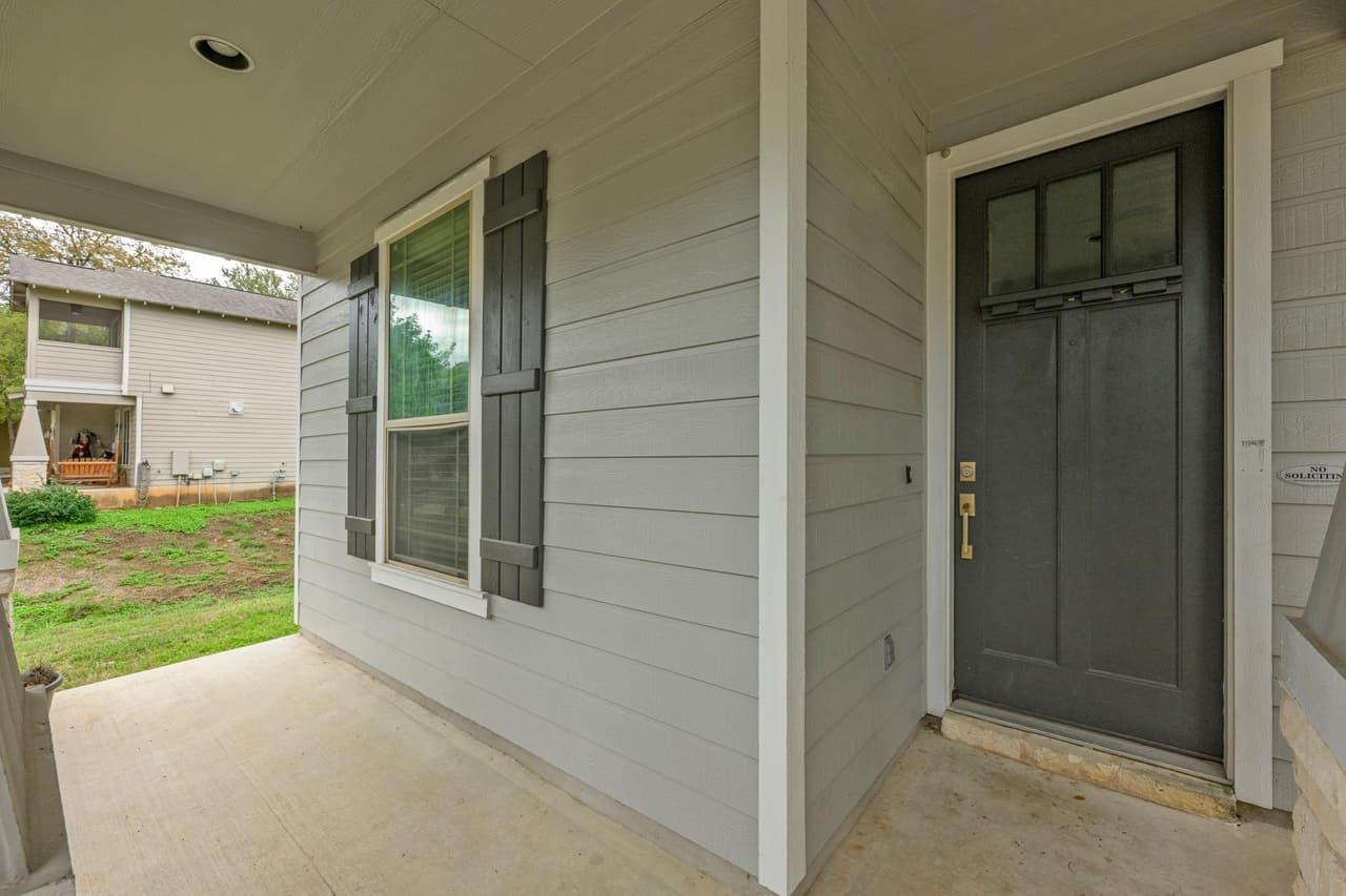 2501  Amur Dr photo 3