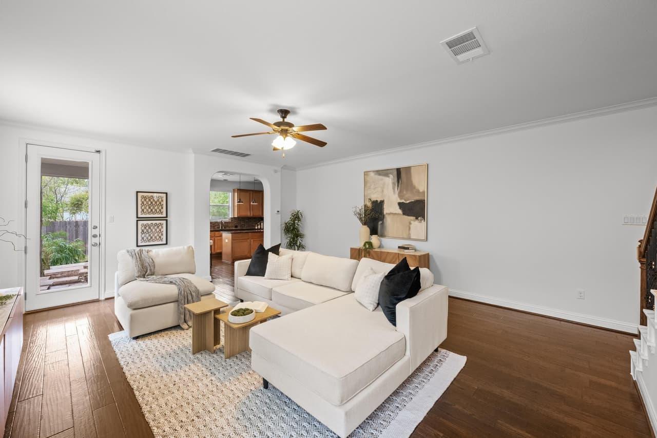 2501  Amur Dr photo 6