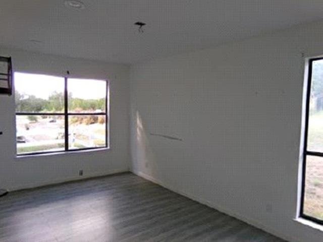 20707  Greenpark Dr photo 6