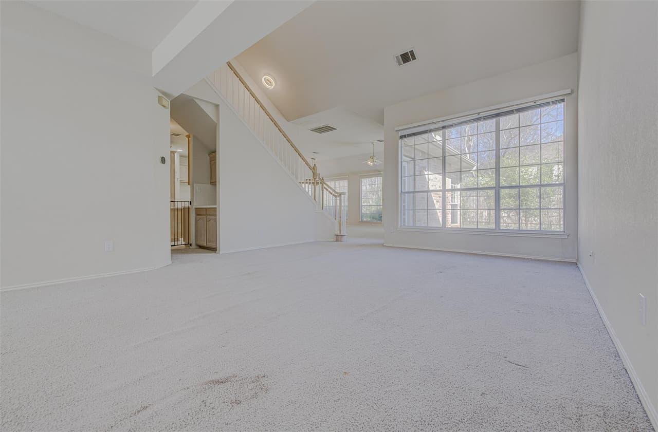30011  Oakland Hills Dr photo 5