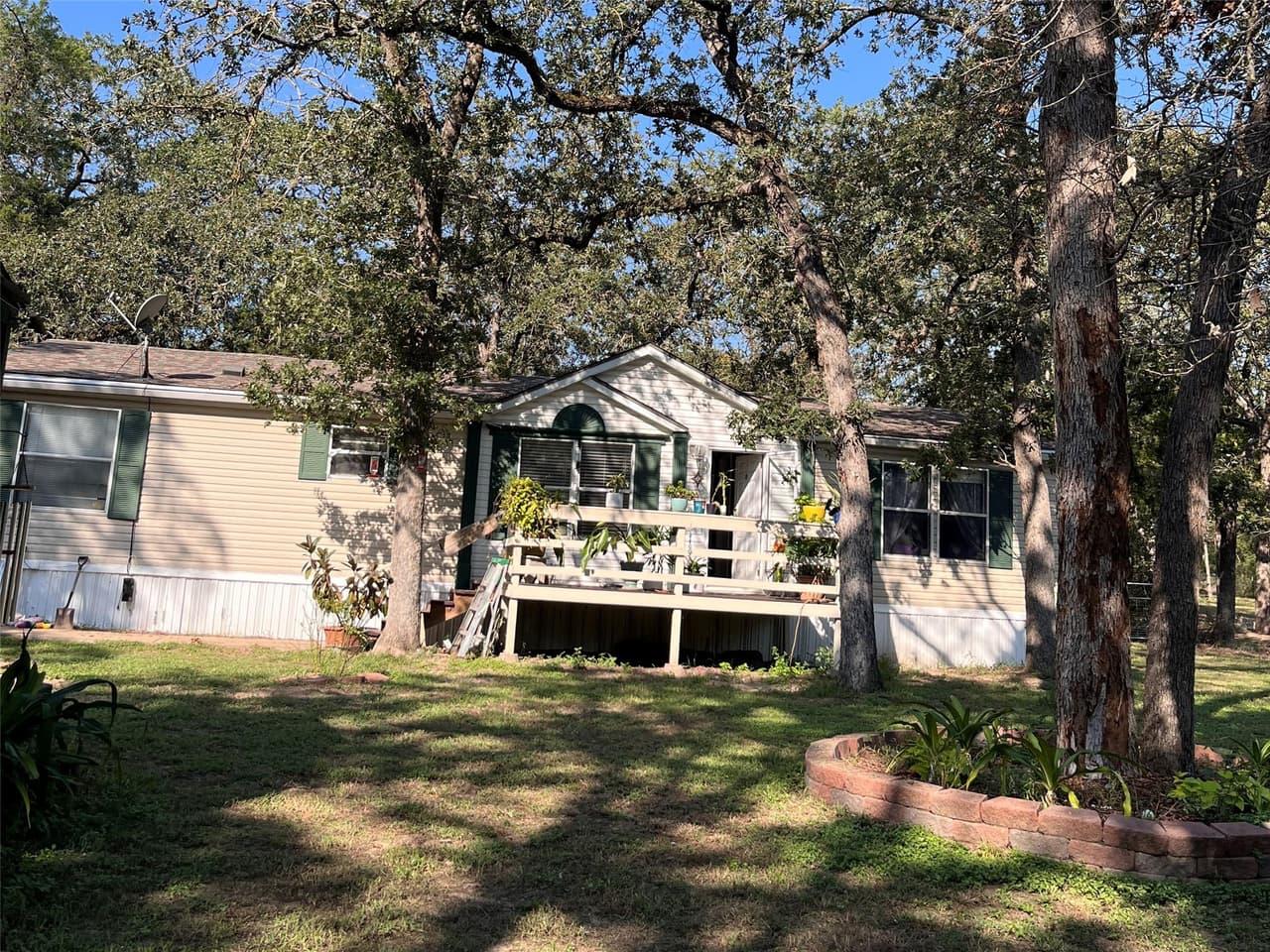242  Shadow Oak Dr
