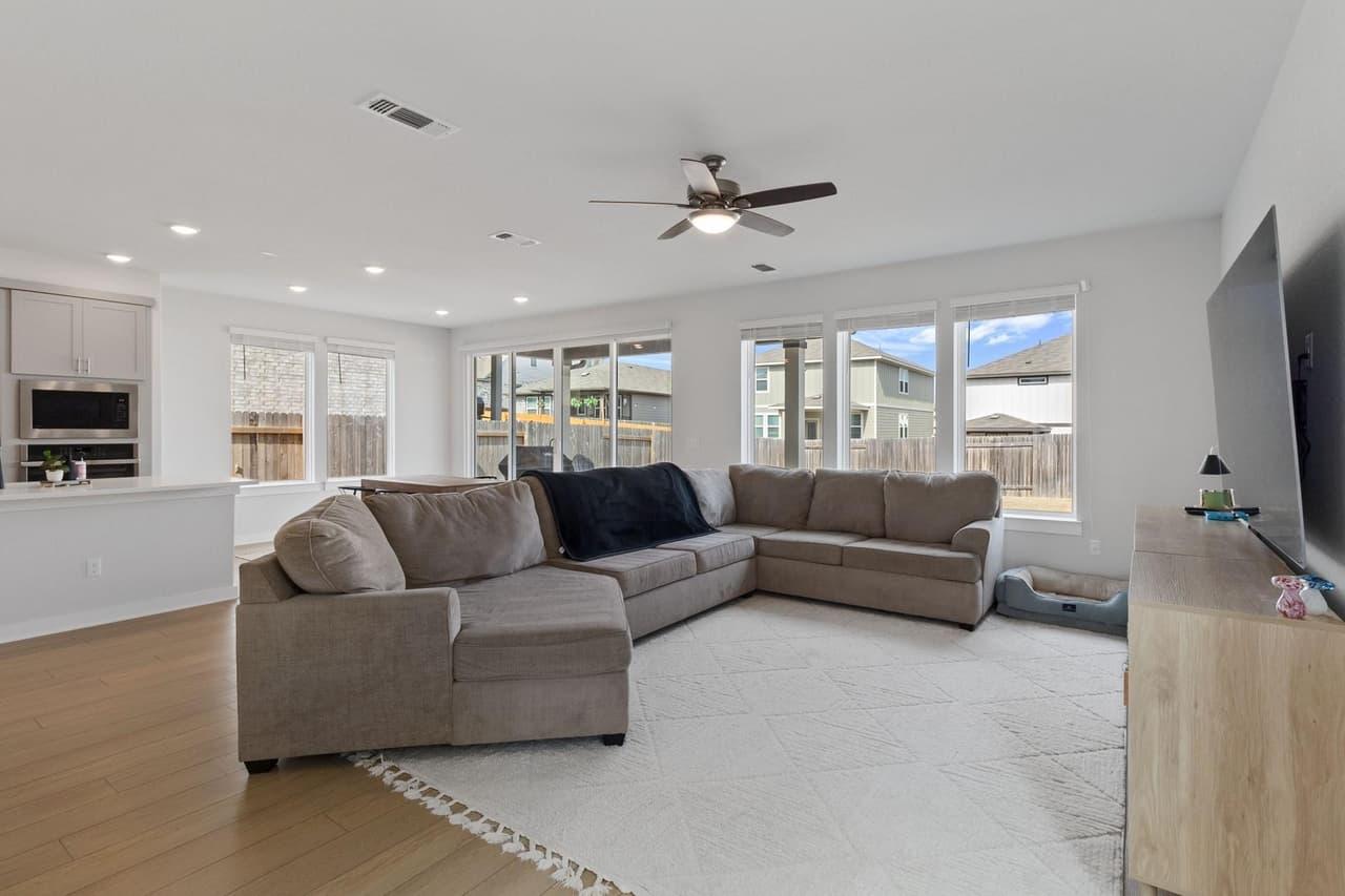 6406  Mallord Brook Bnd photo 5