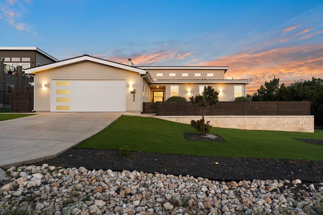 3501  Constitution Dr photo 6