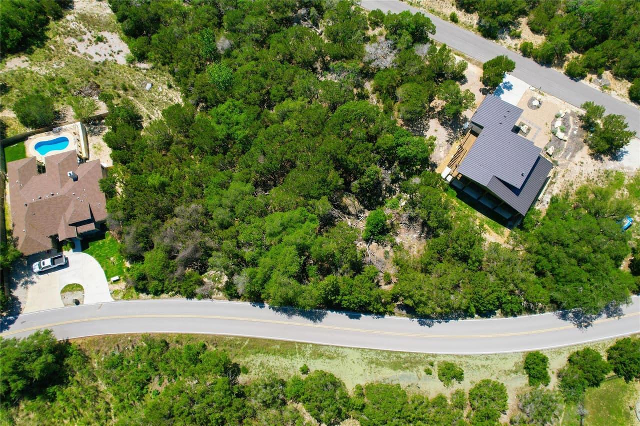 3008  Constitution Dr photo 3