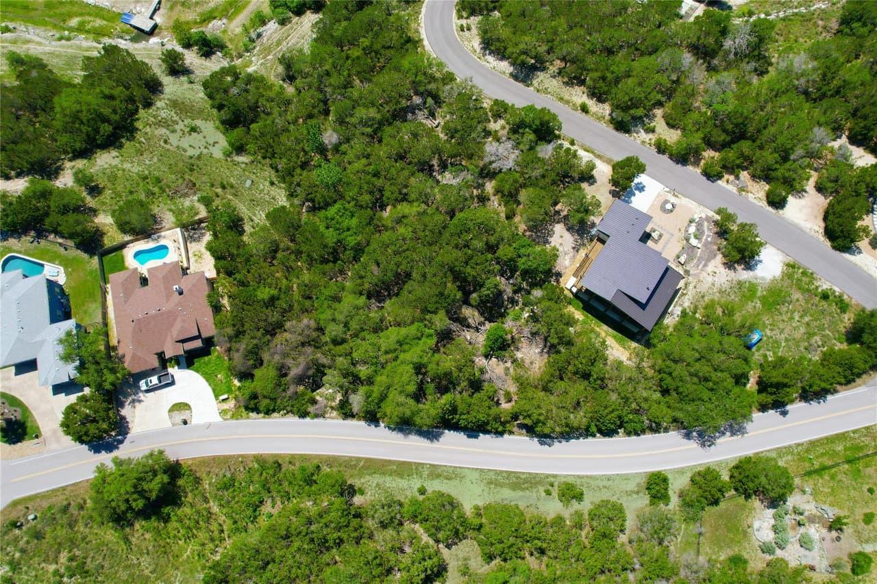 3008  Constitution Dr photo 5