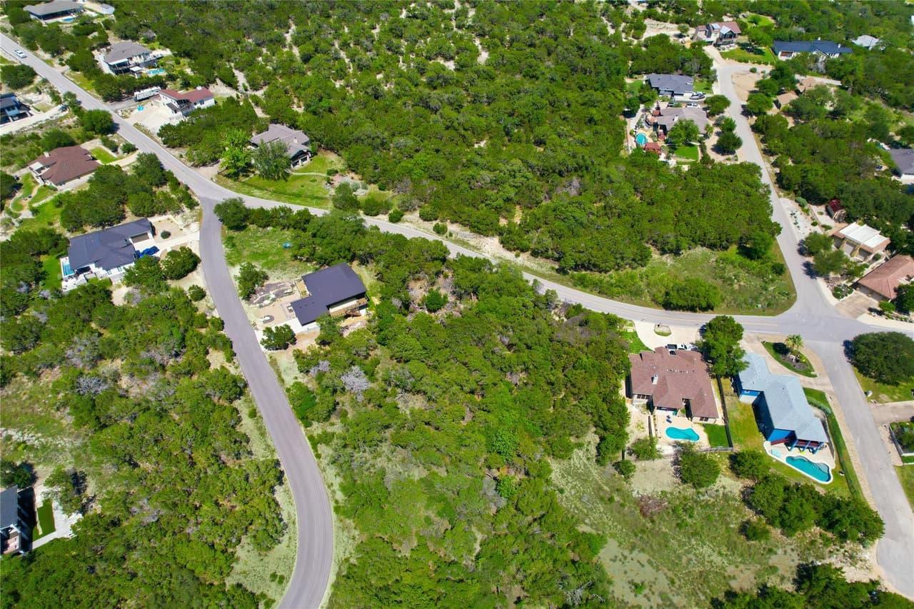 3008  Constitution Dr photo 6
