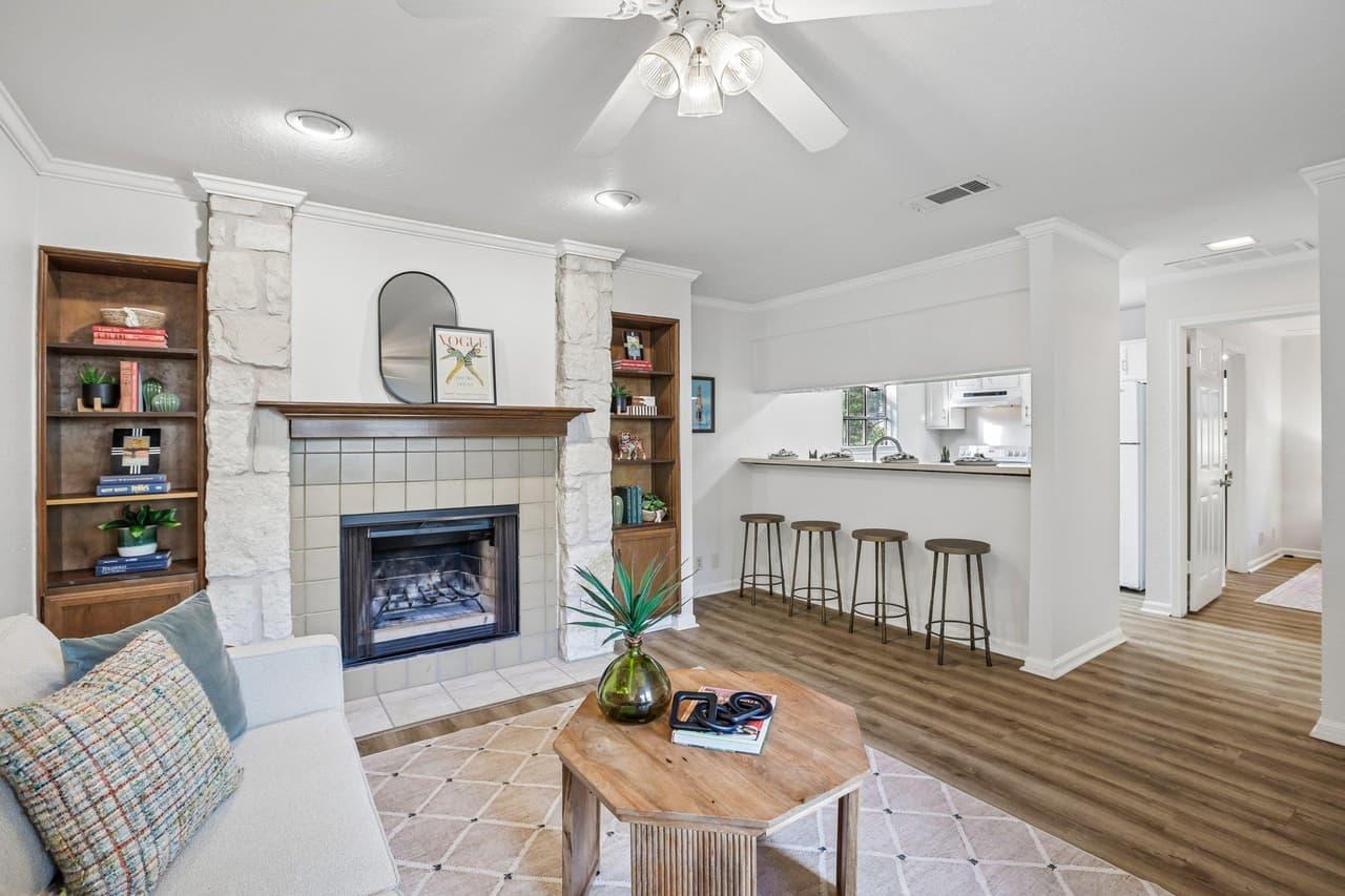 2412  Enfield Rd  #3 photo 2