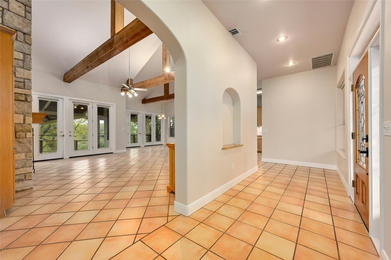1118  Rustic Ln photo 6